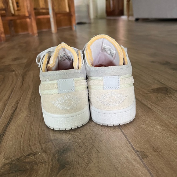 Nike Air Jordan 1 Low SE Craft GS ‘Inside Out’ - Picture 7 of 12